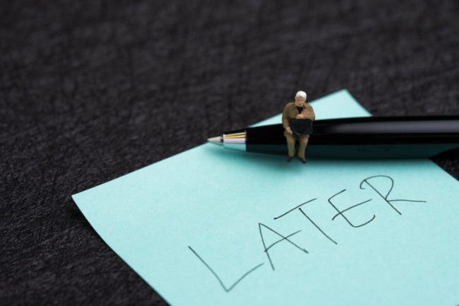 procrastiner (1) Procrastiner